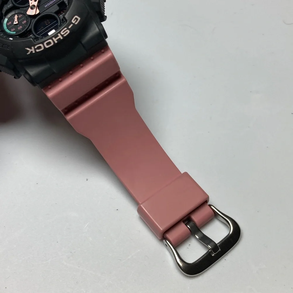 Casio Gshock, GMA-S140, gray bezel, dusty pink strap and accents working battery